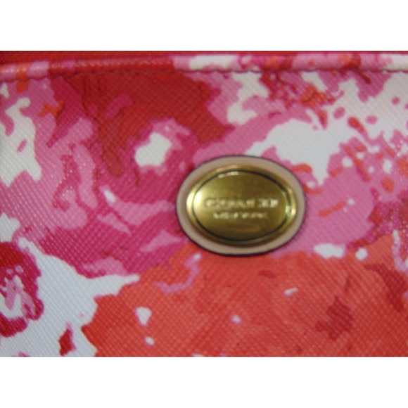 Coach Gallery Tote Purse F31341 Floral Print Red Pink Beige Leather Trim - Picture 4 of 16